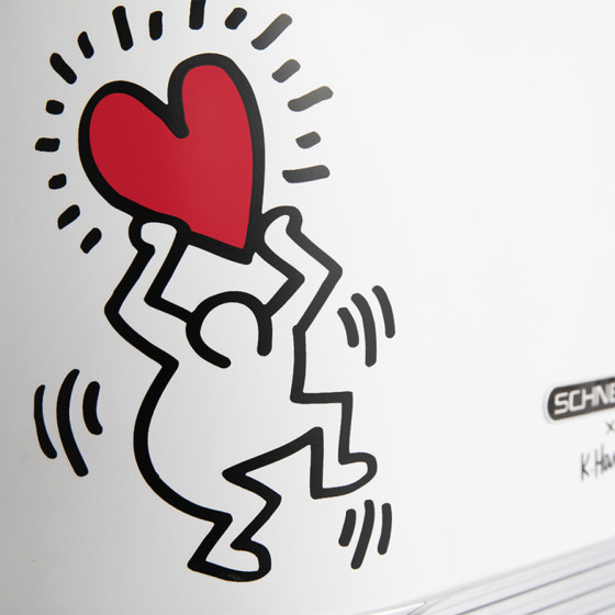 SCHNEIDER SCTO2KTECW Tostadora  2 Ranuras 815W Vintage  Colección Keith Haring, Blanco Mate Tech Art _detalle corazón